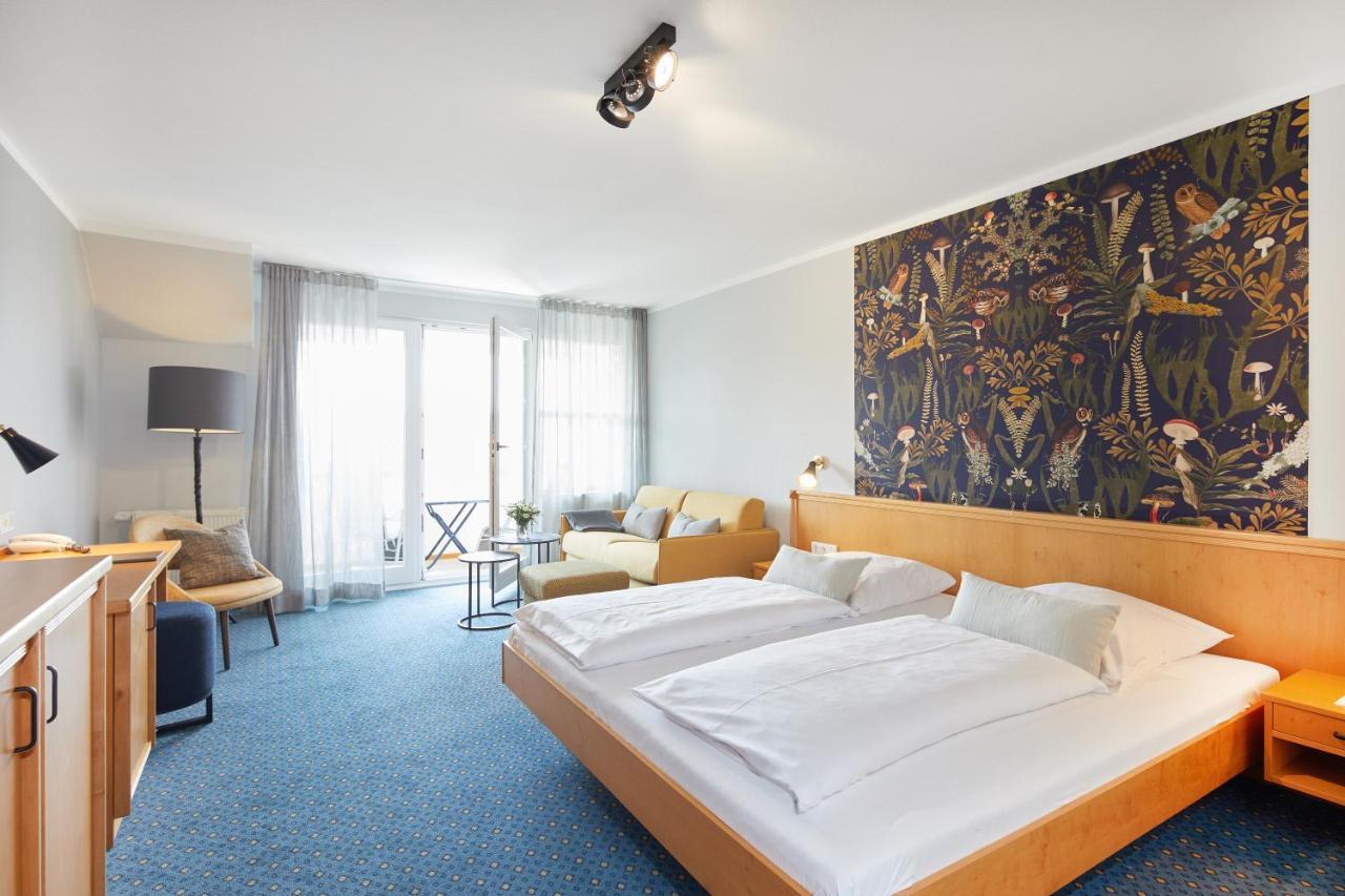 Hotel Sonneck Knüllwald Esterno foto