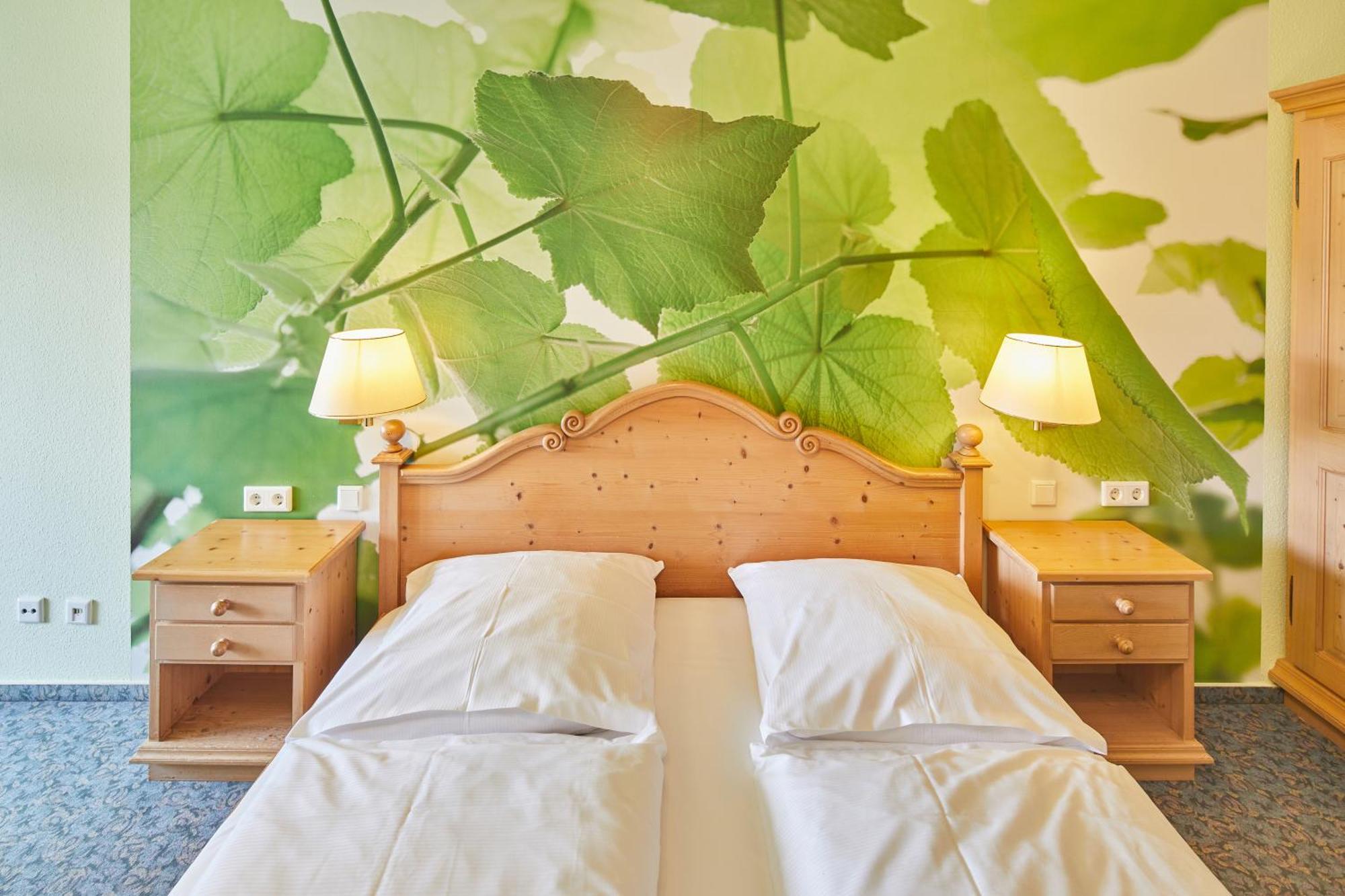 Hotel Sonneck Knüllwald Esterno foto