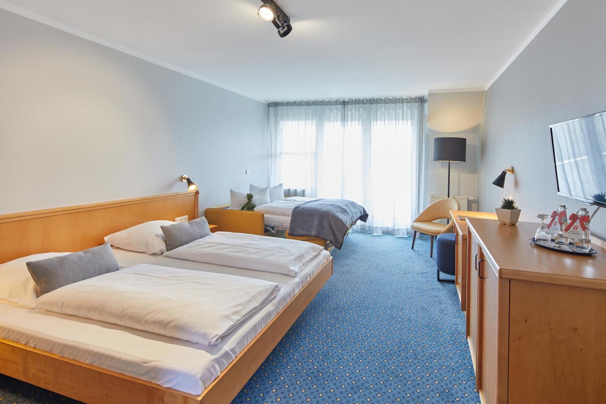 Hotel Sonneck Knüllwald Esterno foto