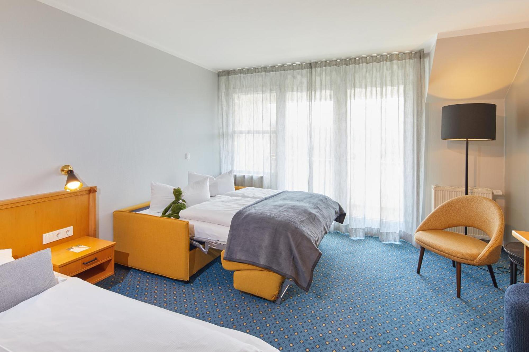 Hotel Sonneck Knüllwald Esterno foto